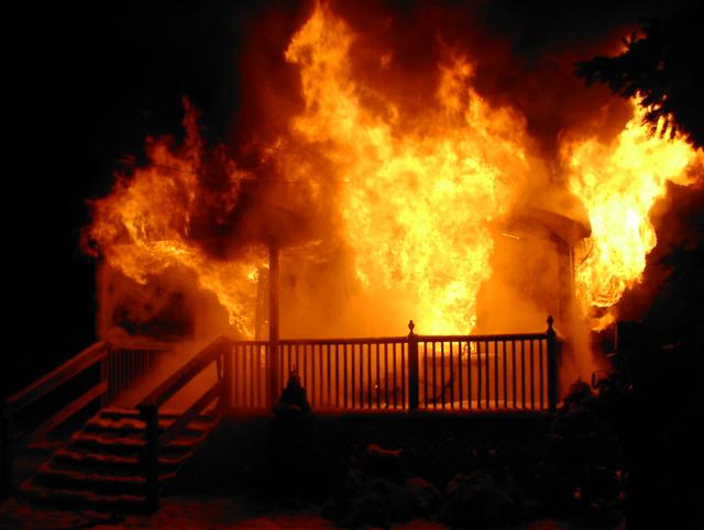 Abandoned House Fire on Mohawk Dr. 2-25-08
